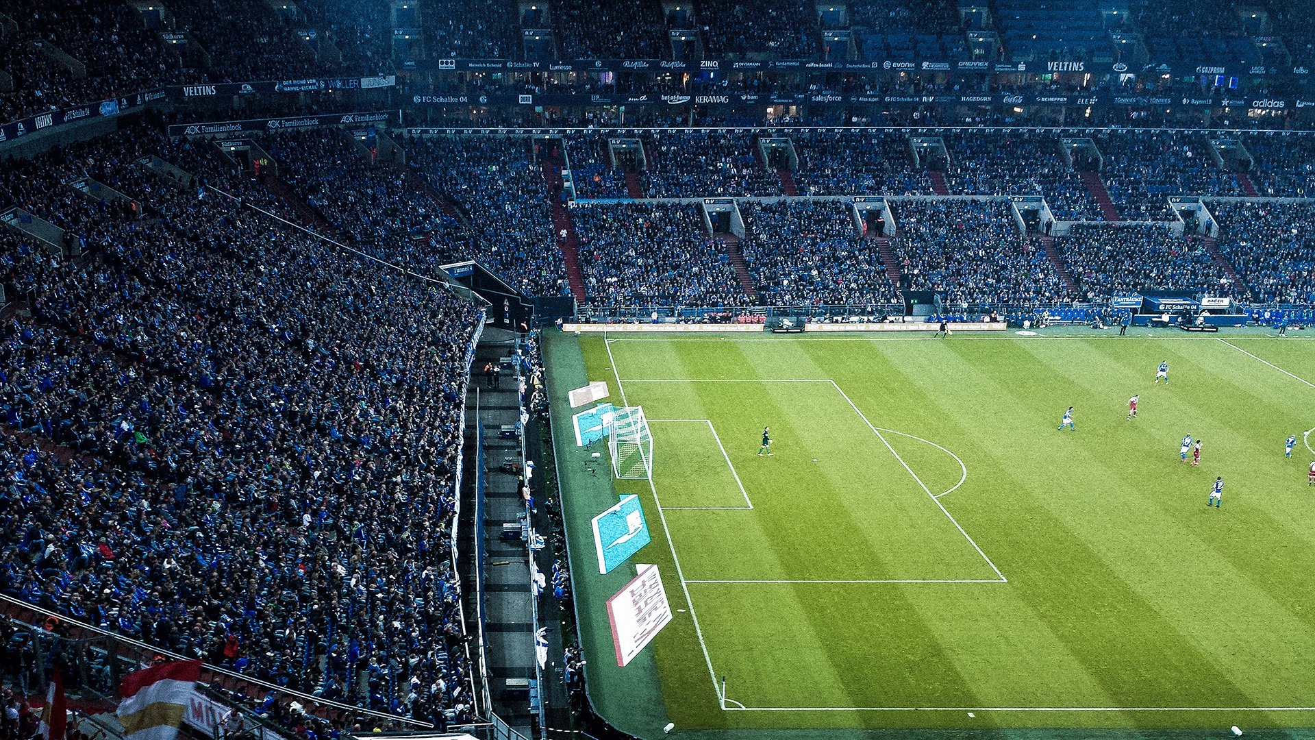 意大利女子队体能储备充足，意大利队女球迷